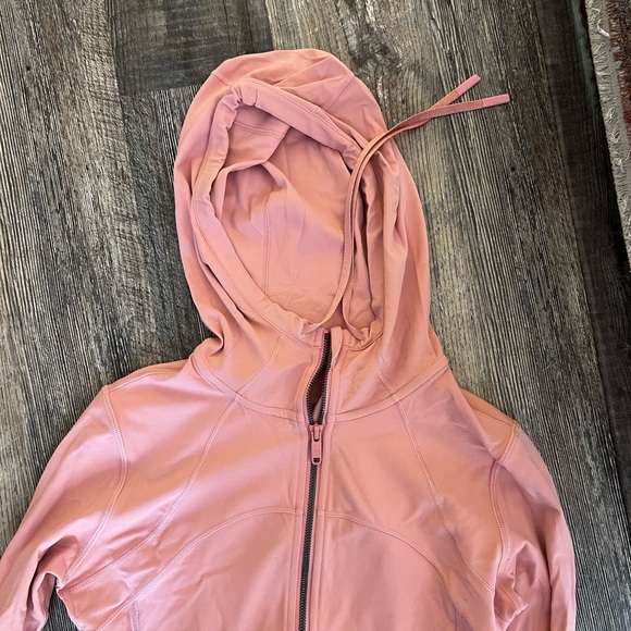 Lululemon align jacket with hood - like new! - Picture 9 of 12